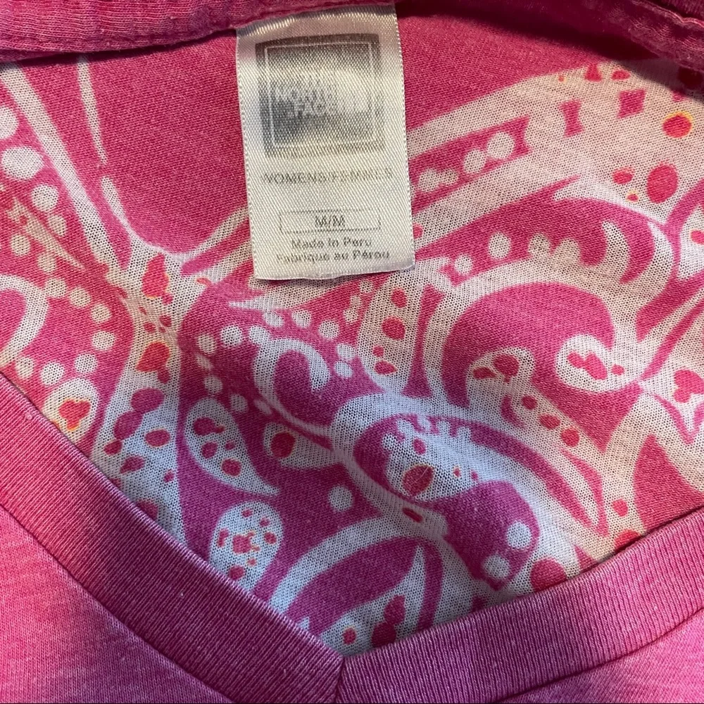 North Face plum butterfly v-neck tee size medium - Picture 4 of 5